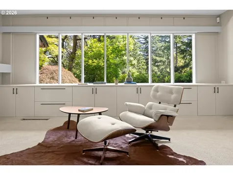 4645 SW Fairview Boulevard Portland OR 97221
