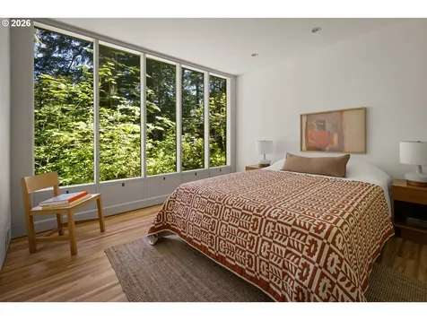4645 SW Fairview Boulevard Portland OR 97221