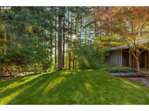 4645 SW Fairview Boulevard Portland OR 97221