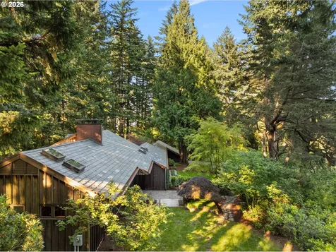 4645 SW Fairview Boulevard Portland OR 97221