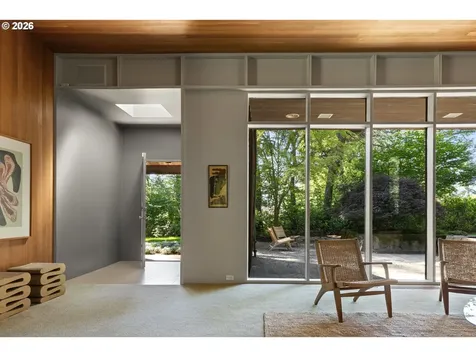 4645 SW Fairview Boulevard Portland OR 97221