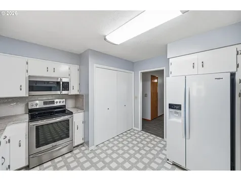 704 Toliver Road Molalla OR 97038