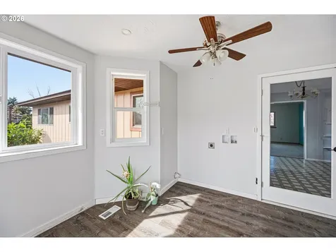 704 Toliver Road Molalla OR 97038