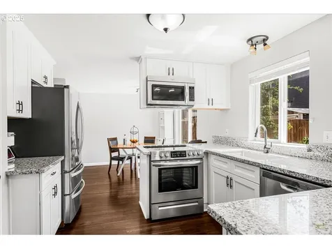 33288 SW Meadowbrook Drive Scappoose OR 97056