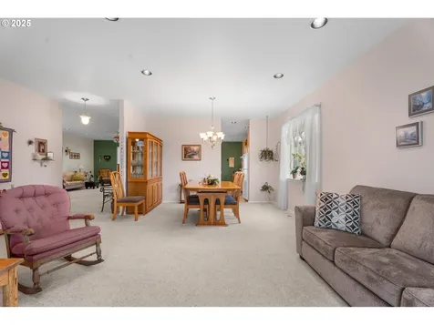 12993 SE Almond Court Clackamas OR 97015