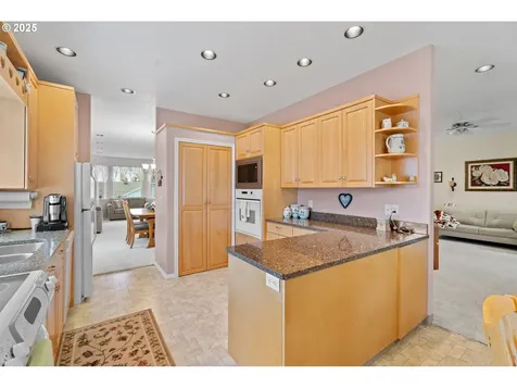 12993 SE Almond Court Clackamas OR 97015