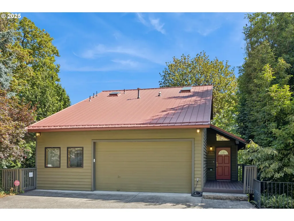 3485 NW Thurman Street Portland OR 97210