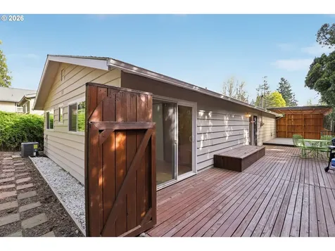 2723 SW Texas Street Portland OR 97219