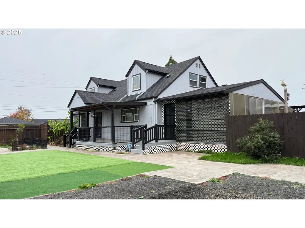 3881 Souza Street Eugene OR 97402