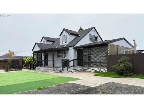 3881 Souza Street Eugene OR 97402