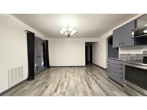 3881 Souza Street Eugene OR 97402