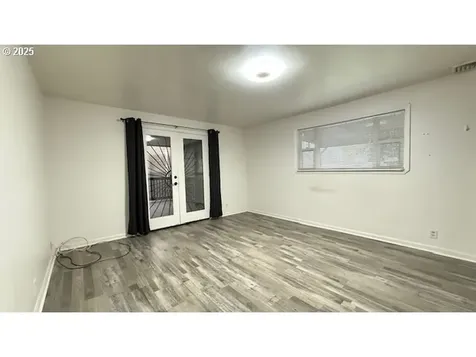 3881 Souza Street Eugene OR 97402