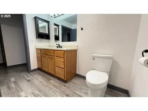 3881 Souza Street Eugene OR 97402