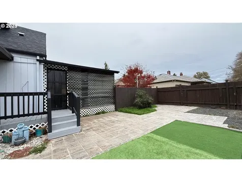 3881 Souza Street Eugene OR 97402
