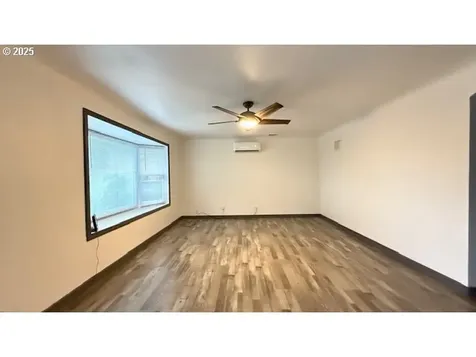 3881 Souza Street Eugene OR 97402