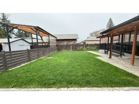 3881 Souza Street Eugene OR 97402