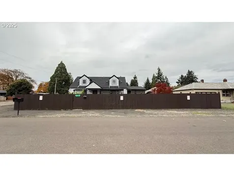 3881 Souza Street Eugene OR 97402