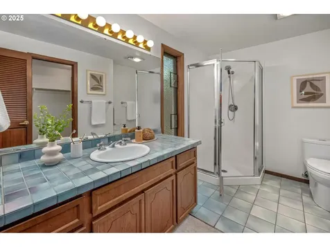 8985 SW Leslie Street Portland OR 97223