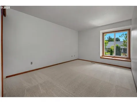 8985 SW Leslie Street Portland OR 97223