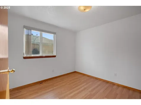 1024 SE 29th Street Troutdale OR 97060