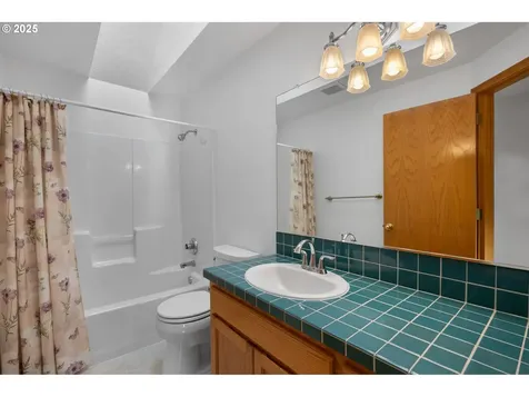 1024 SE 29th Street Troutdale OR 97060