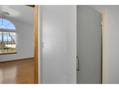 1024 SE 29th Street Troutdale OR 97060