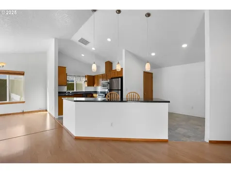1024 SE 29th Street Troutdale OR 97060