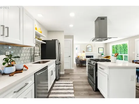 7226 SW 32nd Avenue Portland OR 97219