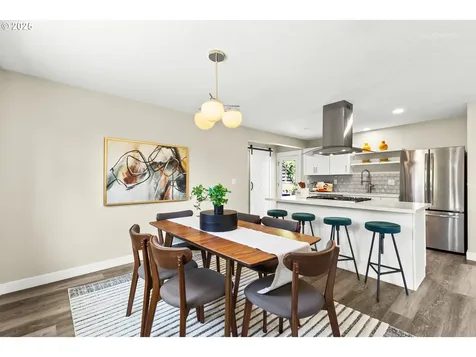 7226 SW 32nd Avenue Portland OR 97219