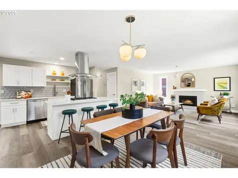 7226 SW 32nd Avenue Portland OR 97219