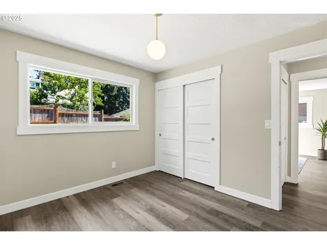 7226 SW 32nd Avenue Portland OR 97219