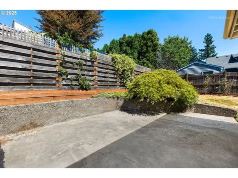 7226 SW 32nd Avenue Portland OR 97219