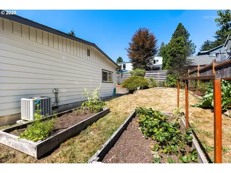 7226 SW 32nd Avenue Portland OR 97219