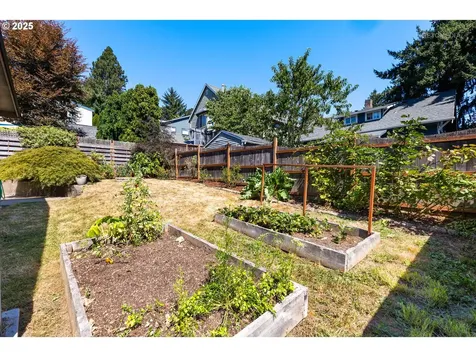7226 SW 32nd Avenue Portland OR 97219