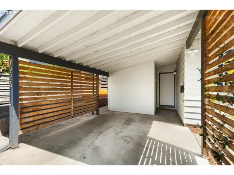 7226 SW 32nd Avenue Portland OR 97219