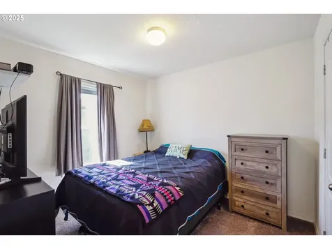 19605 River Road Gladstone OR 97027