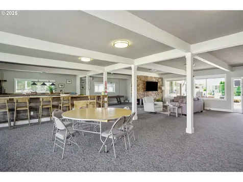 19605 River Road Gladstone OR 97027