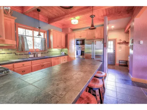13619 SW Meadowview Drive Camp Sherman OR 97730