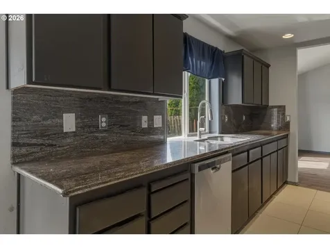 1818 NE Blue Heron Drive Portland OR 97211