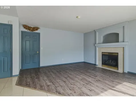 1818 NE Blue Heron Drive Portland OR 97211