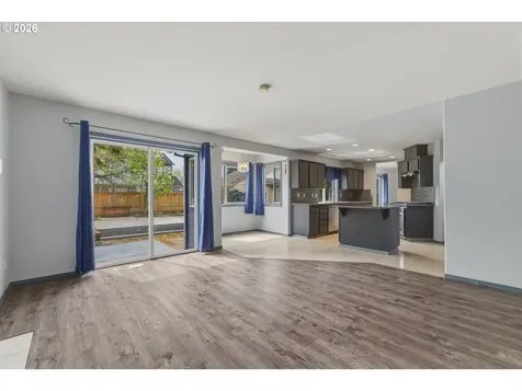 1818 NE Blue Heron Drive Portland OR 97211