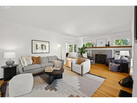 2906 NE 49th Avenue Portland OR 97213