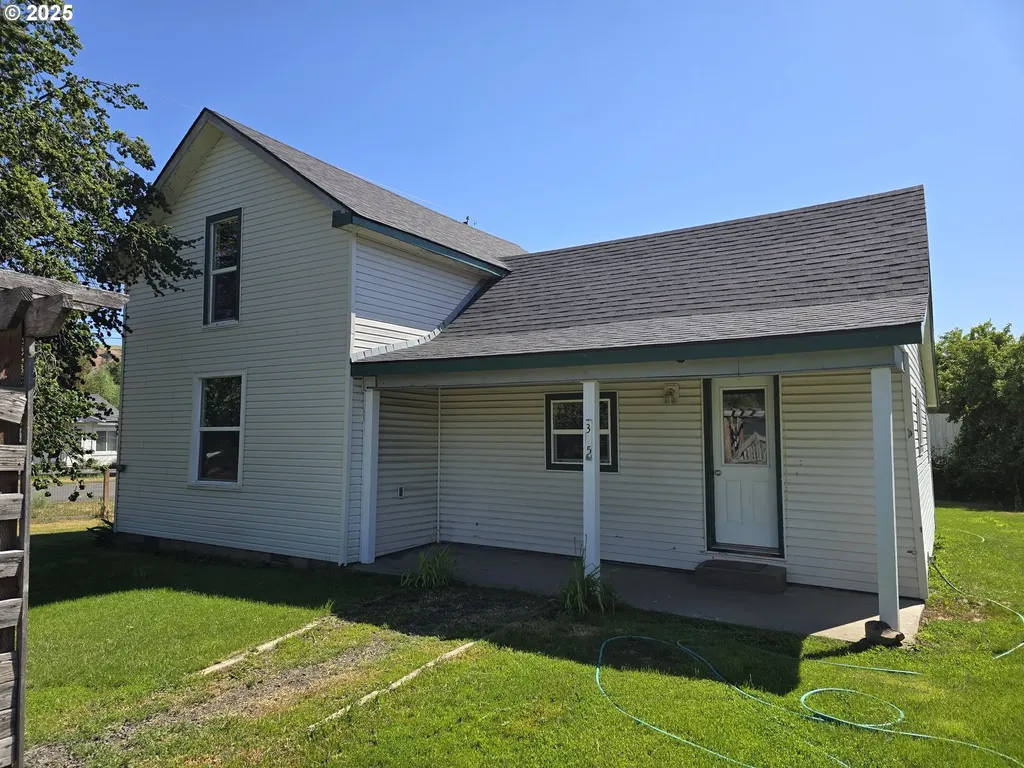 305 N Douglas Street Wallowa OR 97885