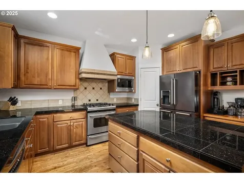 1523 SE 63rd Place Hillsboro OR 97123