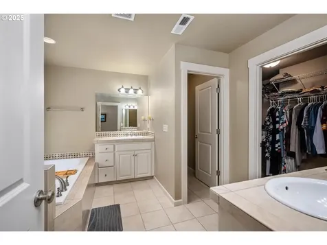 1523 SE 63rd Place Hillsboro OR 97123
