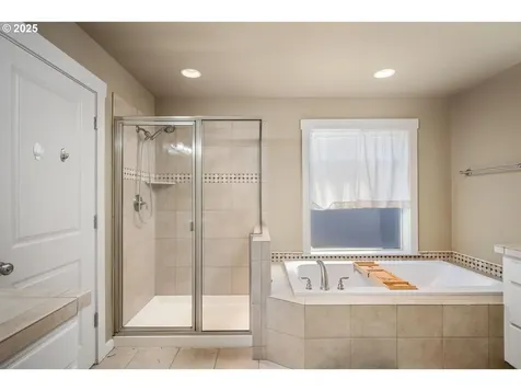 1523 SE 63rd Place Hillsboro OR 97123