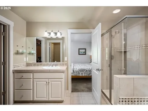 1523 SE 63rd Place Hillsboro OR 97123