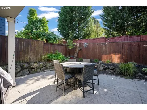 1523 SE 63rd Place Hillsboro OR 97123