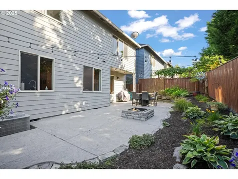 1523 SE 63rd Place Hillsboro OR 97123
