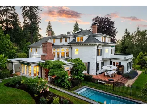 11175 S Riverwood Road Portland OR 97219